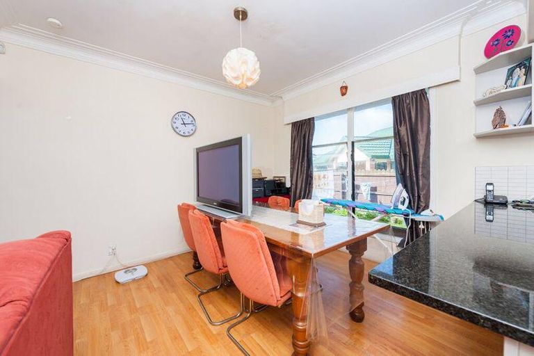 Photo of property in 111 Manuroa Road, Takanini, 2112