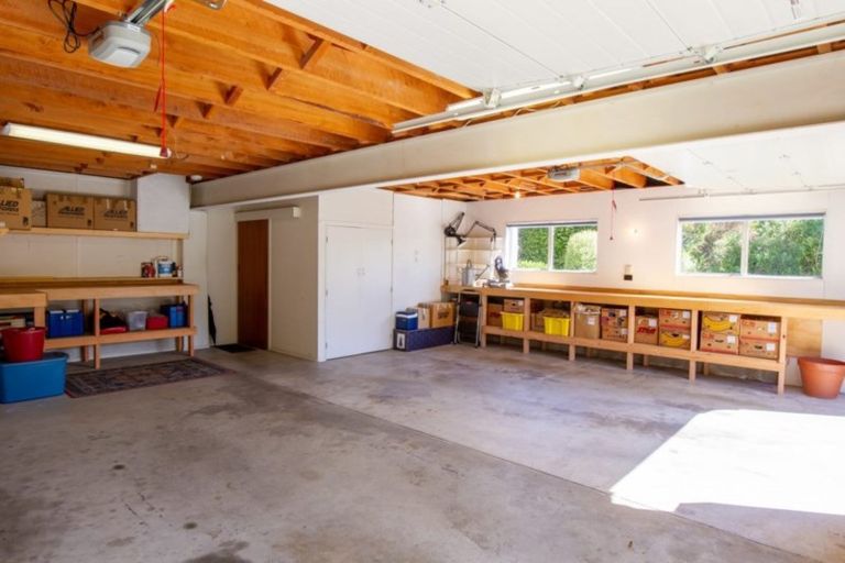 Photo of property in 35 Paremata Street, Atawhai, Nelson, 7010