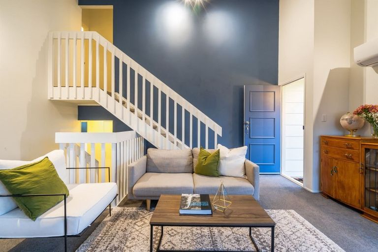 Photo of property in 1/34 Mountbatten Avenue, Hillcrest, Auckland, 0627