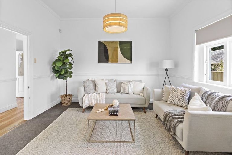 Photo of property in 9 Yule Grove, Greytown, 5712