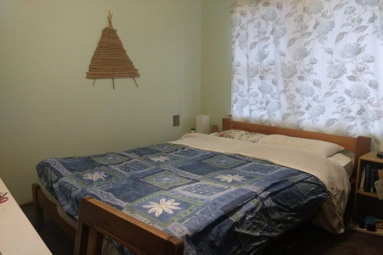 Photo of property in 38 Kelkirk Street, Kelston, Auckland, 0602