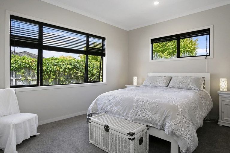 Photo of property in 19c Cooper Crescent, Cambridge, 3434