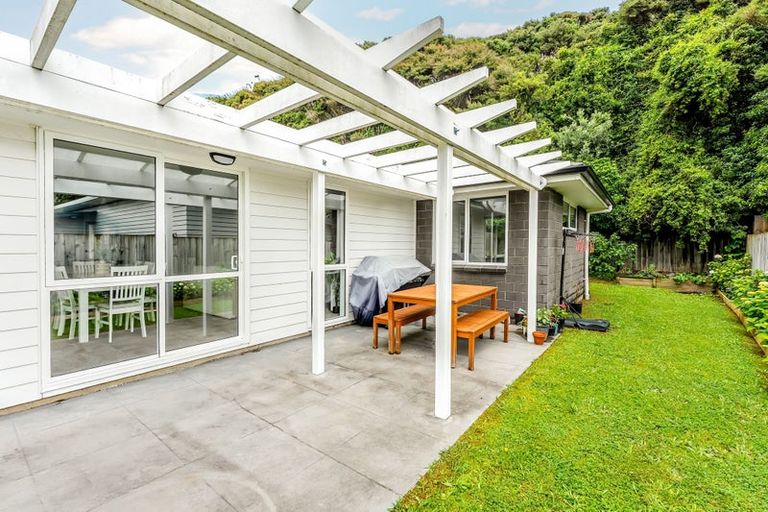 Photo of property in 15 Banks Boulevard, Whitby, Porirua, 5024