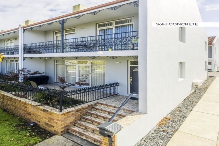 Photo of property in 8/126 Stancombe Road, Flat Bush, Auckland, 2016