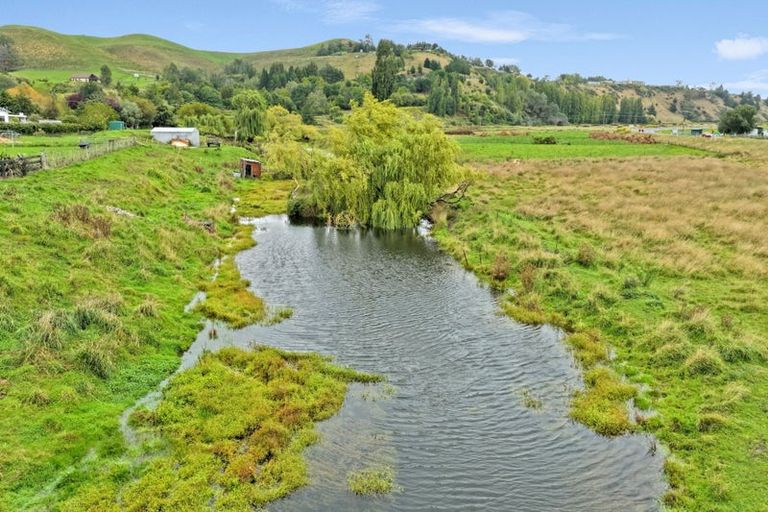 Photo of property in 50 Pukeora Scenic Road, Waipukurau, 4281