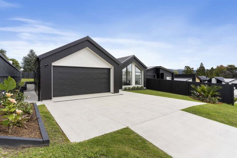 Photo of property in 5 Lynette Place, Pauanui, 3579