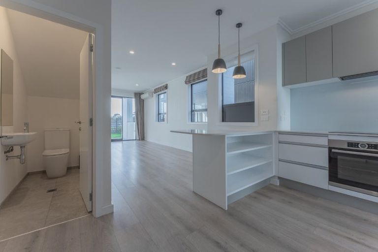 Photo of property in 28 Marine Parade, Hobsonville, Auckland, 0616