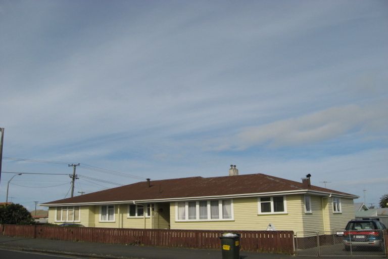 Photo of property in 1 Totara Street, Gonville, Whanganui, 4501