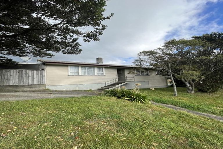 Photo of property in 2 Penguin Grove, Waitangirua, Porirua, 5024