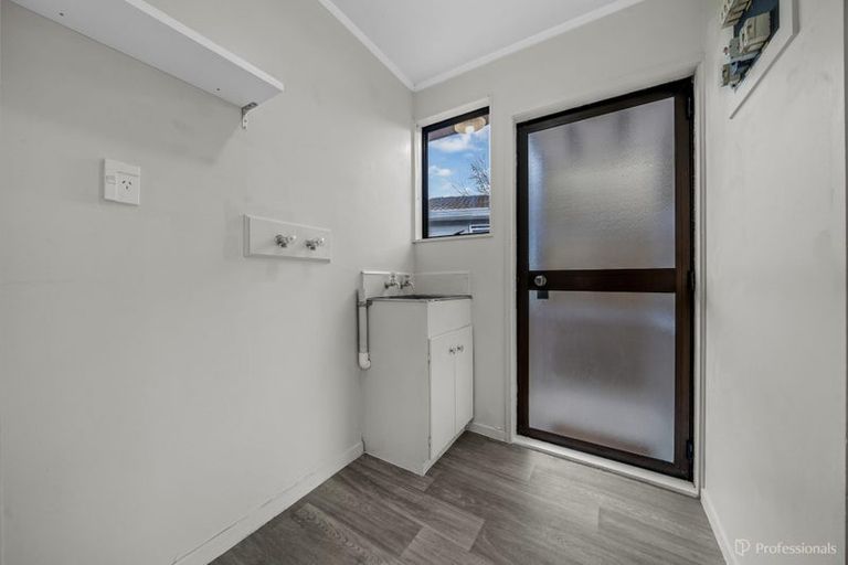 Photo of property in 2/40 Palmers Road, Clendon Park, Auckland, 2103