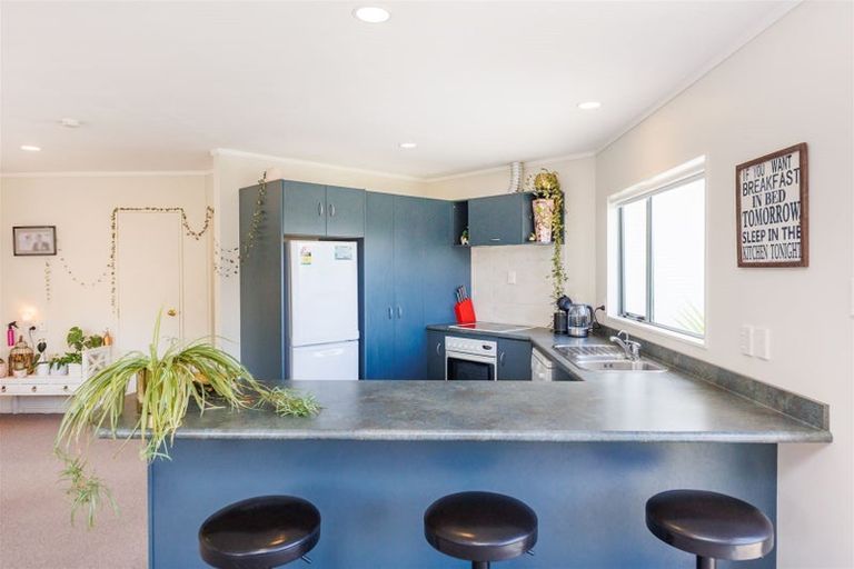 Photo of property in 106 Parnell Heights, Kelvin Grove, Palmerston North, 4414