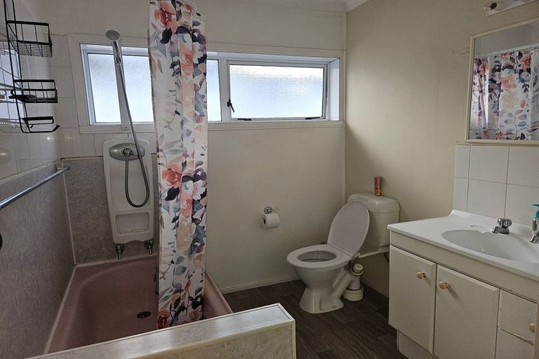 Photo of property in 2/23 Green Street, Papakura, 2110