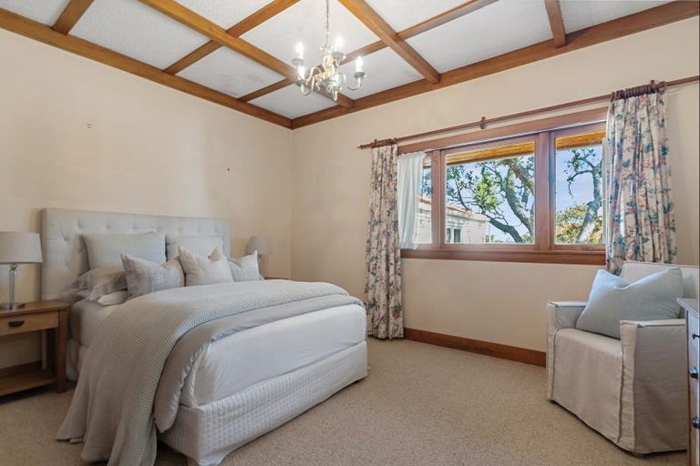 Photo of property in 1/42 Beresford Street, Bayswater, Auckland, 0622