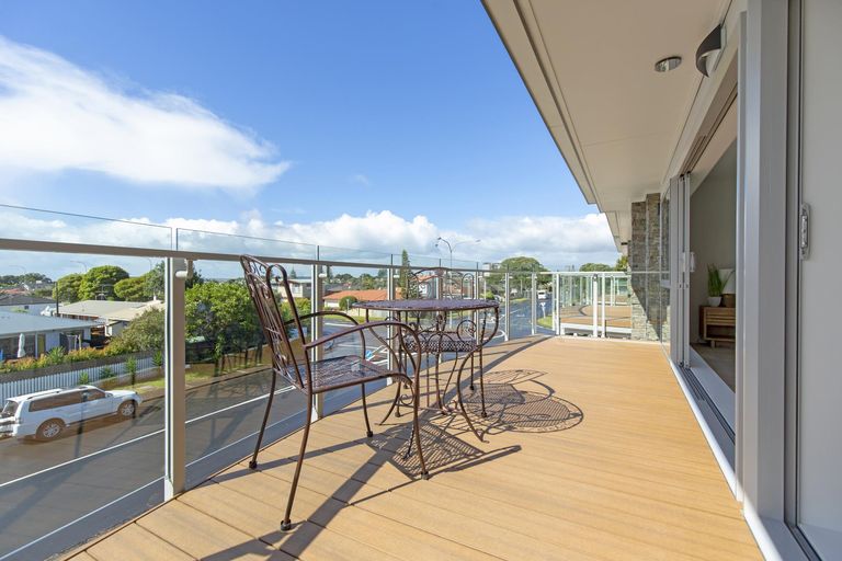 Photo of property in 303/252 Centreway Road, Orewa, 0931