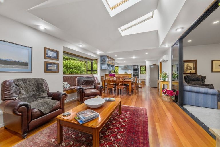 Photo of property in 5 Milton Terrace, Picton, 7220