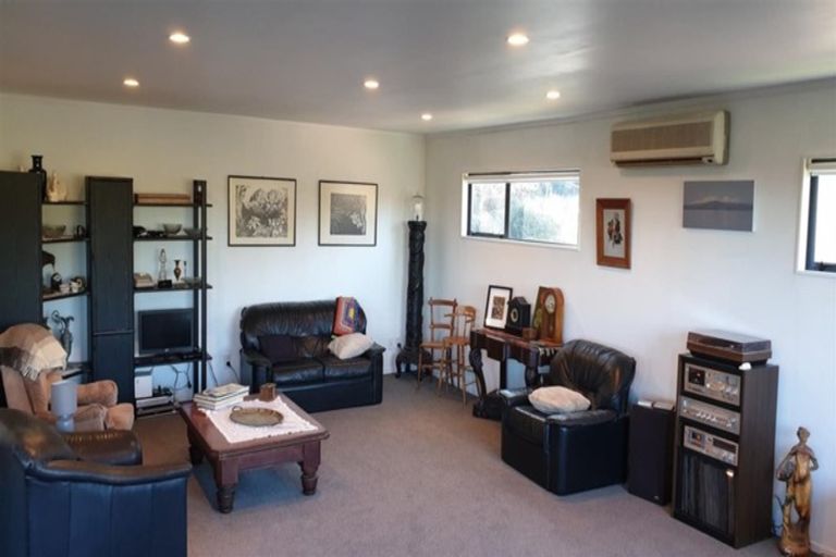 Photo of property in 8 Taharepa Road, Hilltop, Taupo, 3330