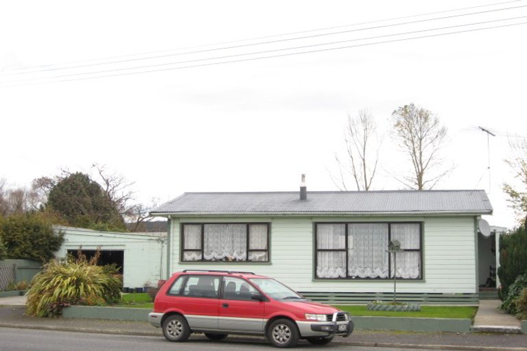 Photo of property in 15 High Street, Milton, 9220