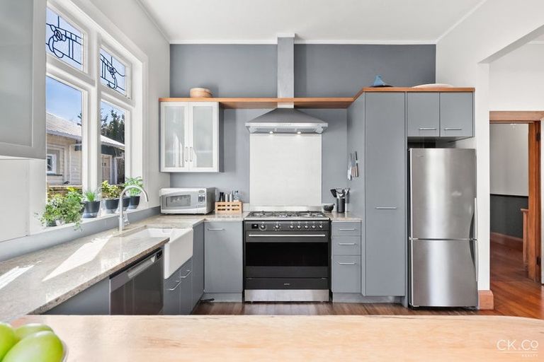Photo of property in 1/24 Totara Crescent, Woburn, Lower Hutt, 5010