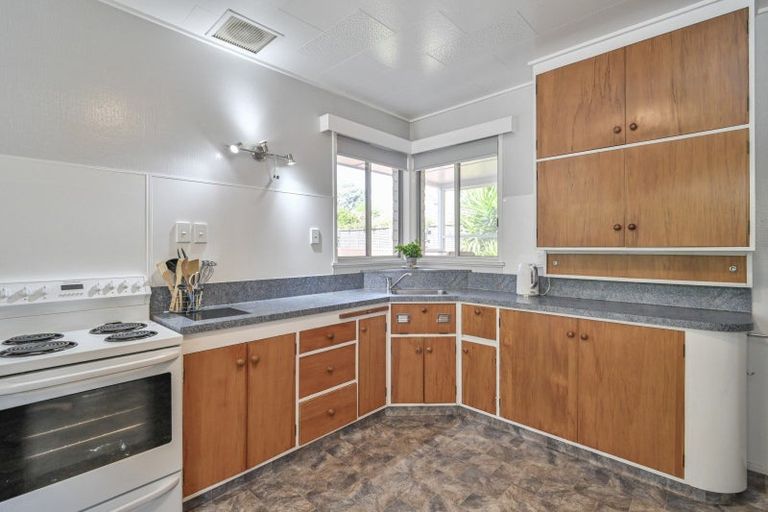 Photo of property in 709 Roberts Street, Hastings, 4122