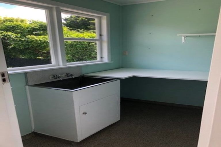 Photo of property in 12 East Street, Greytown, 5712