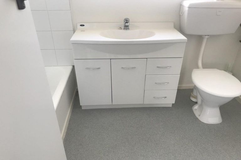 Photo of property in 44 Wicklow Street, Clifton, Invercargill, 9812