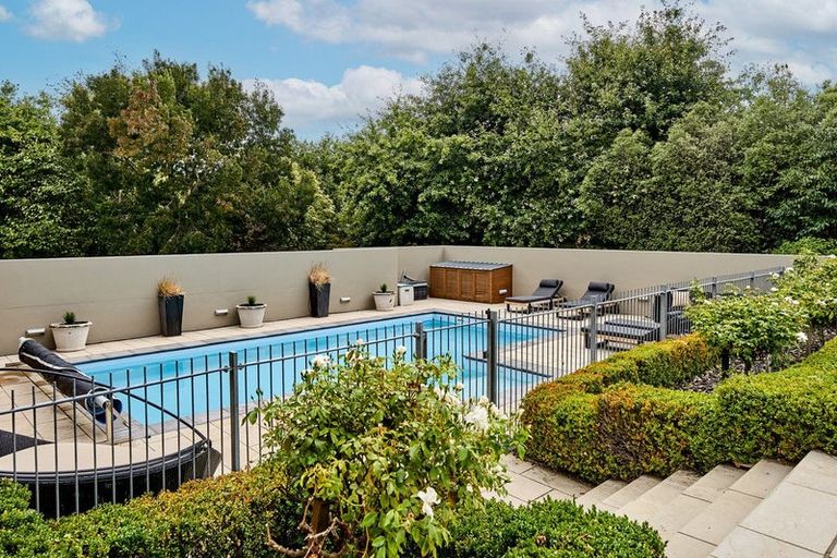 Photo of property in 97 Oxford Street, Martinborough, 5711