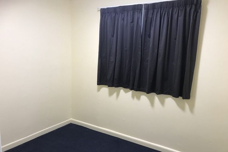 Photo of property in 16a Kerry Place, Papakura, 2110