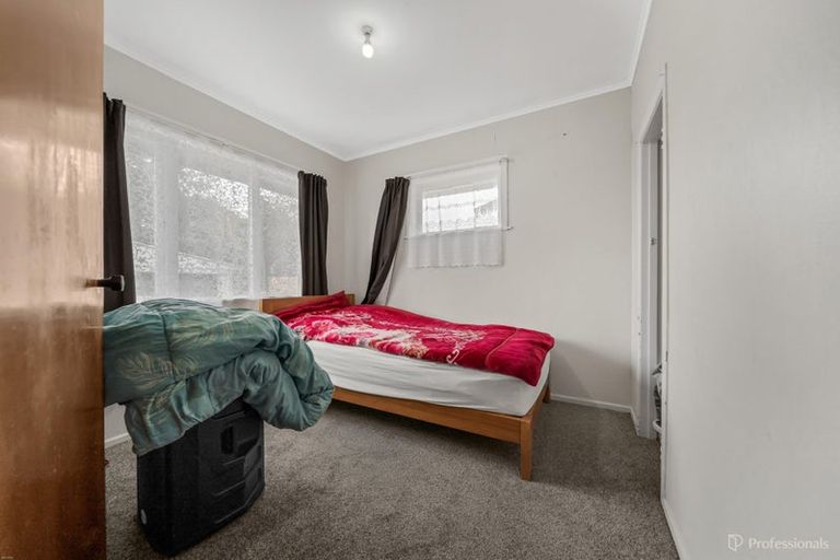 Photo of property in 17 Kairanga Street, Mangere East, Auckland, 2024