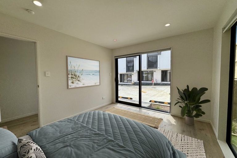 Photo of property in 7/36 Fairdale Place, Birkdale, Auckland, 0626