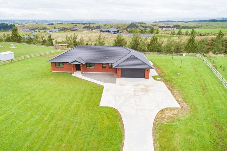 Photo of property in 117 Kingsdale Park Drive, Aokautere, Palmerston North, 4471