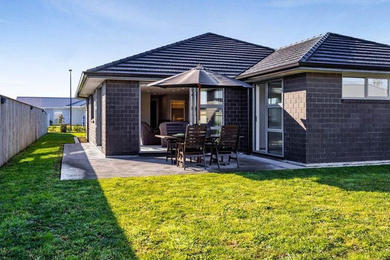 Photo of property in 17 Roka Street, Bell Block, New Plymouth, 4312