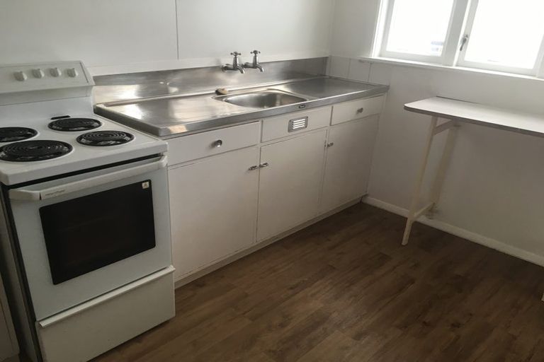 Photo of property in 2/21 Totara Street, Trentham, Upper Hutt, 5018