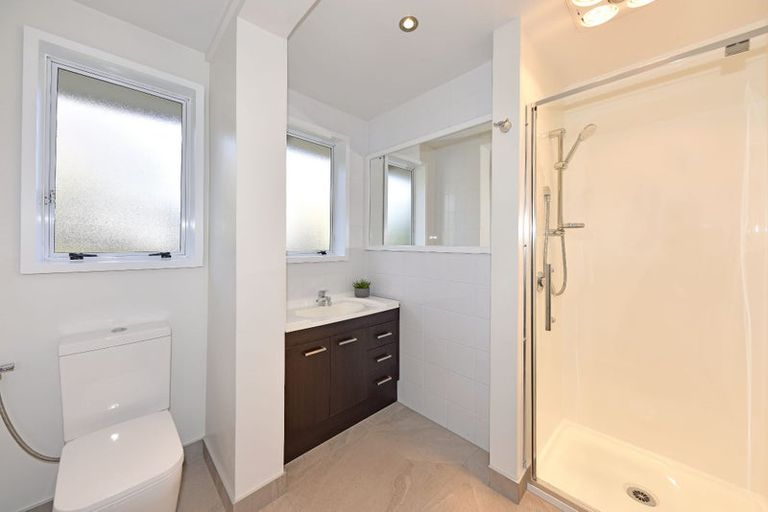 Photo of property in 2/19 Moreland Avenue, Papanui, Christchurch, 8053