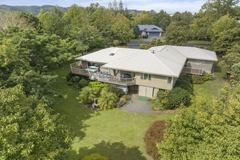 Photo of property in 8 Herbert Drive, Whangamata, 3620