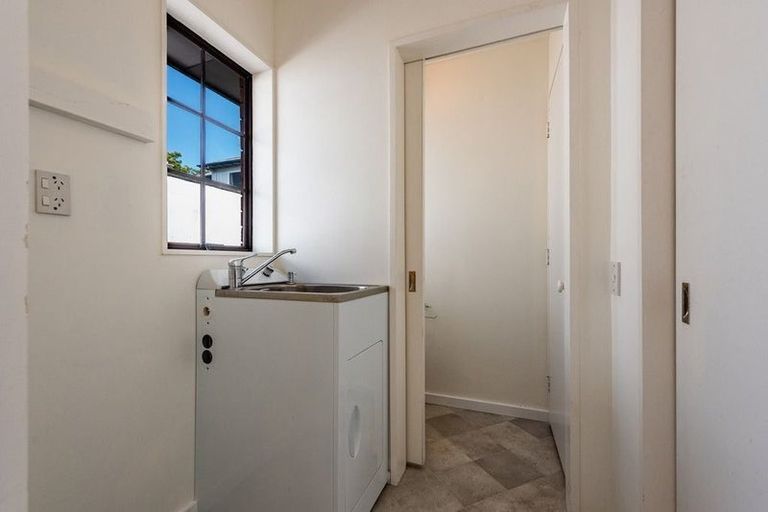 Photo of property in 5/136 Karori Road, Karori, Wellington, 6012