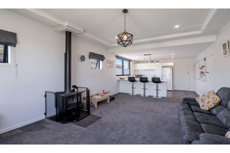 Photo of property in 15 Edwin Street, Gore, 9710