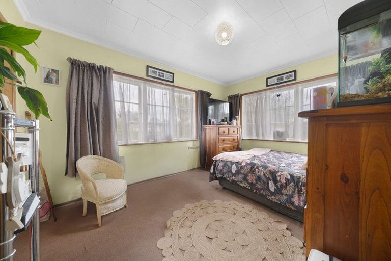 Photo of property in 56 Christmas Road, Manurewa, Auckland, 2102