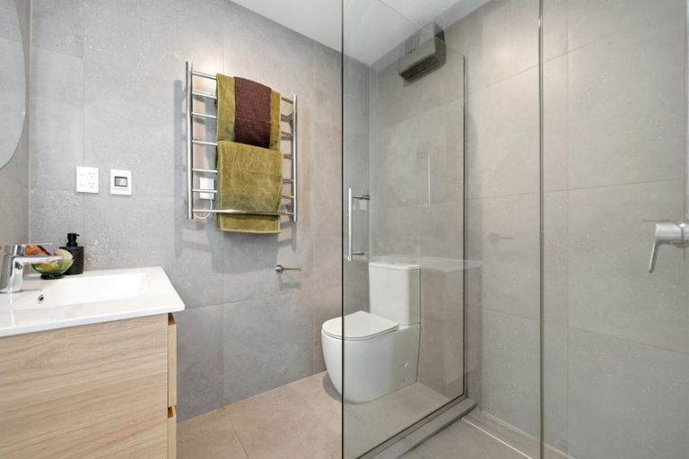 Photo of property in 31 Oxley Avenue, St Albans, Christchurch, 8014