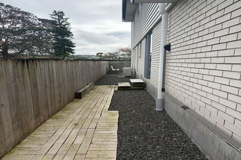 Photo of property in 77a Riverside Road, Orewa, 0931