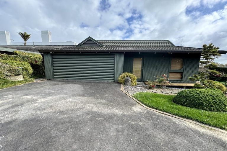 Photo of property in 10 Marine Terrace, Bayswater, Auckland, 0622