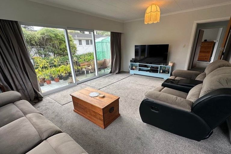 Photo of property in 65a Alexander Road, Raumati Beach, Paraparaumu, 5032