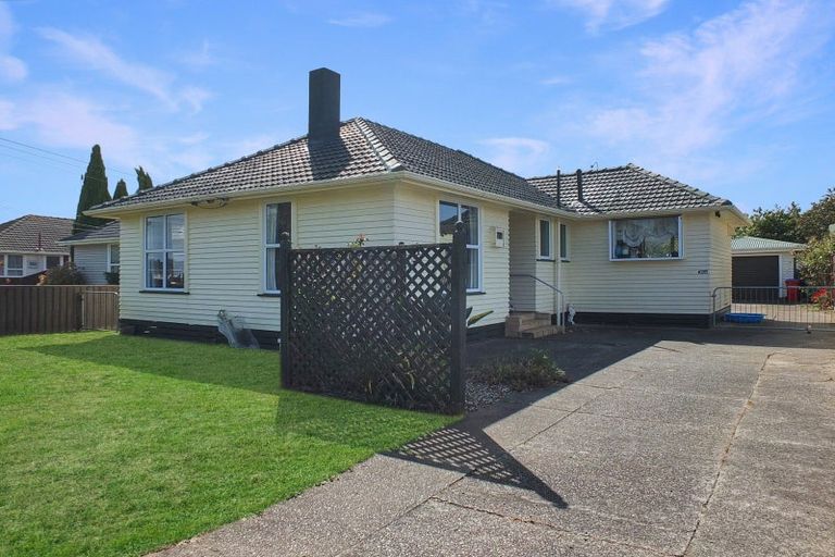 Photo of property in 11 Norbiton Road, Foxton, 4814