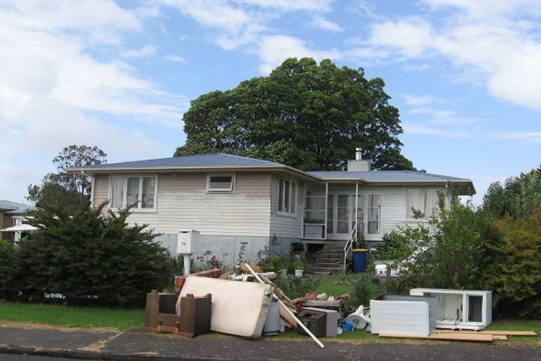 Photo of property in 28 Nile Road, Kelston, Auckland, 0602