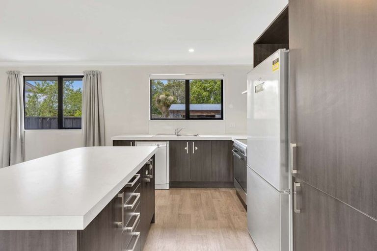 Photo of property in 28 Railway Terrace East, Glentunnel, Sheffield, 7673