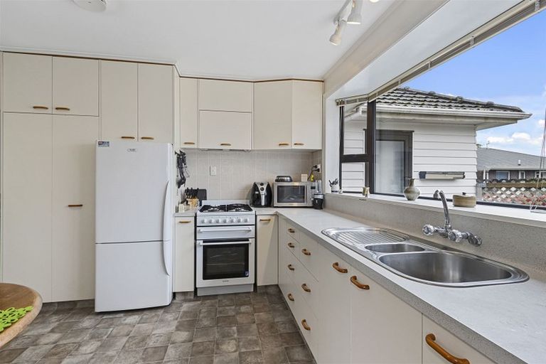 Photo of property in 37 Branston Street, Hornby, Christchurch, 8042