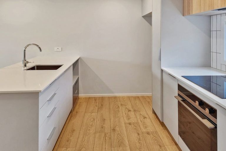 Photo of property in 8/16 Sladden Street, Naenae, Lower Hutt, 5011