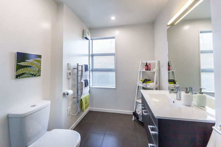 Photo of property in 535 Barbadoes Street, Edgeware, Christchurch, 8013