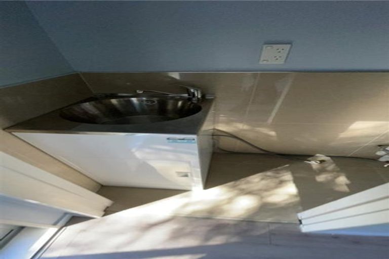 Photo of property in 105 Mahia Road, Wattle Downs, Auckland, 2103