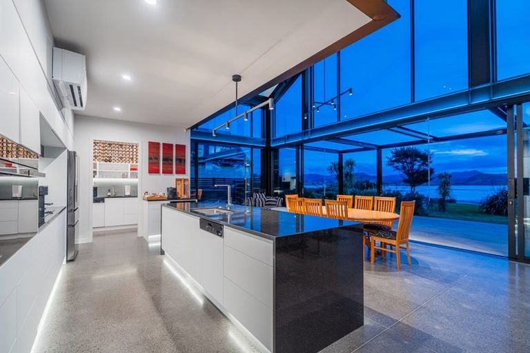 Photo of property in 112 Ti Kouka Crescent, Matarangi, Whitianga, 3592