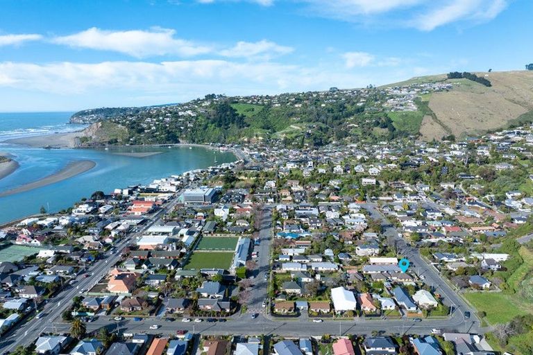 Photo of property in 21 Taupata Street, Redcliffs, Christchurch, 8081